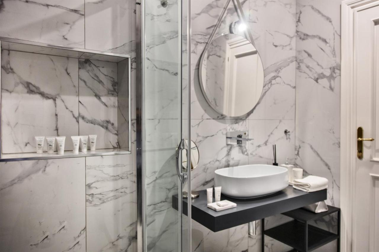 Fellini Design Suites โรม ภายนอก รูปภาพ