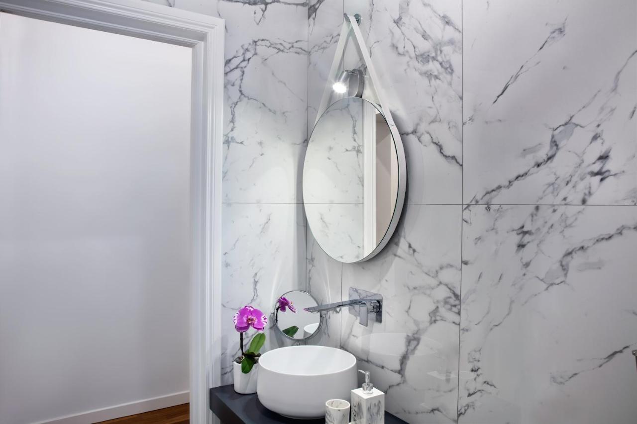 Fellini Design Suites โรม ภายนอก รูปภาพ