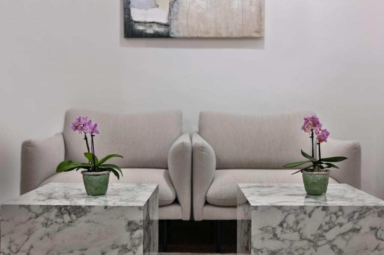 Fellini Design Suites โรม ภายนอก รูปภาพ