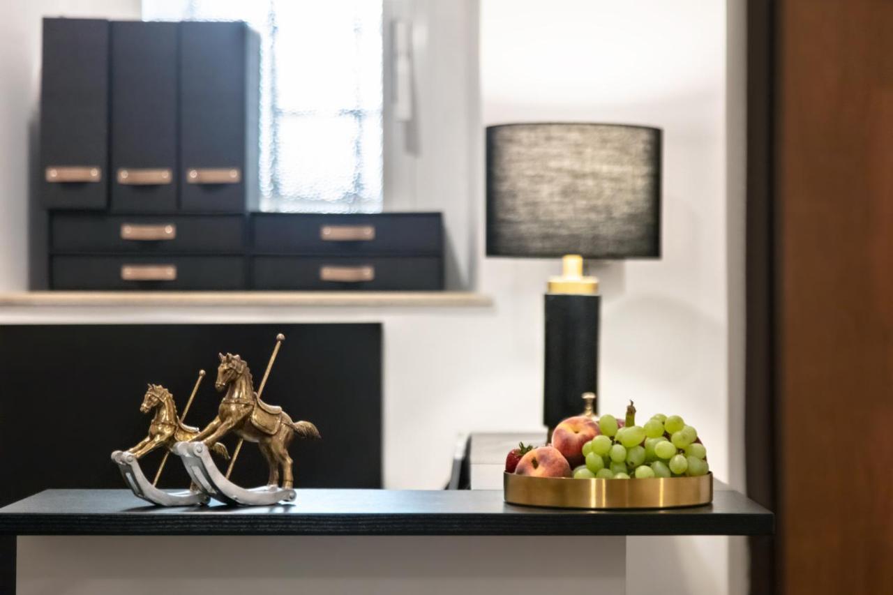 Fellini Design Suites โรม ภายนอก รูปภาพ